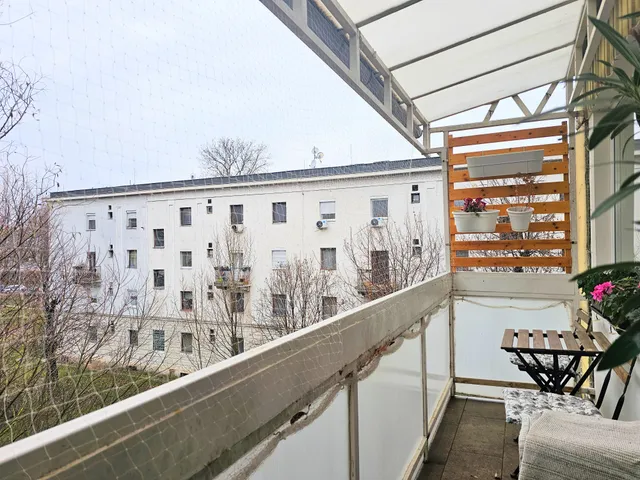 Eladó lakás Budapest XI. kerület, Kőérberek, Löveg utca 50 nm