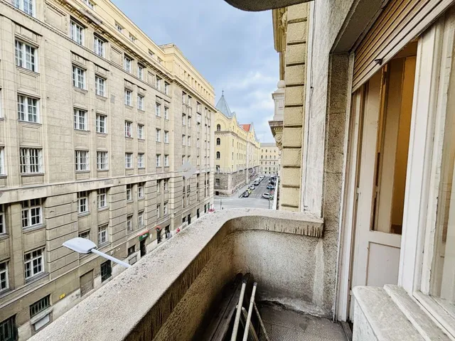 Eladó lakás Budapest V. kerület 78 nm