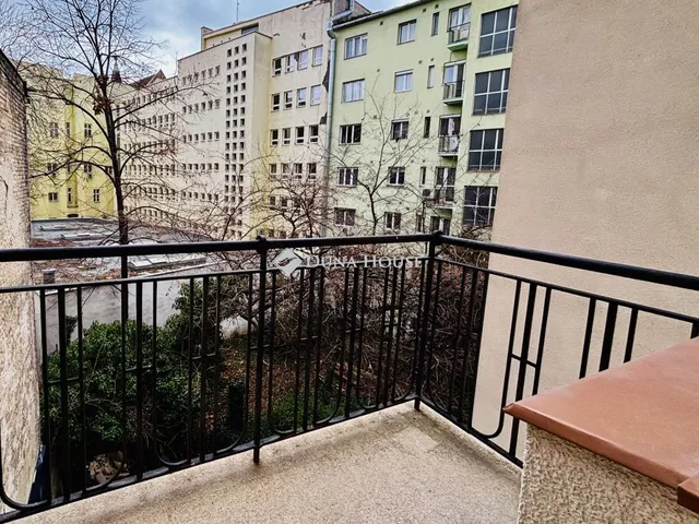 Eladó lakás Budapest V. kerület 78 nm