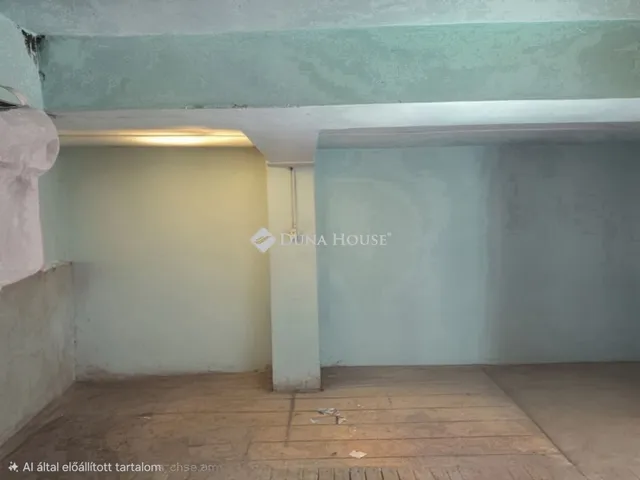 Eladó kereskedelmi és ipari ingatlan Budapest IX. kerület 65 nm