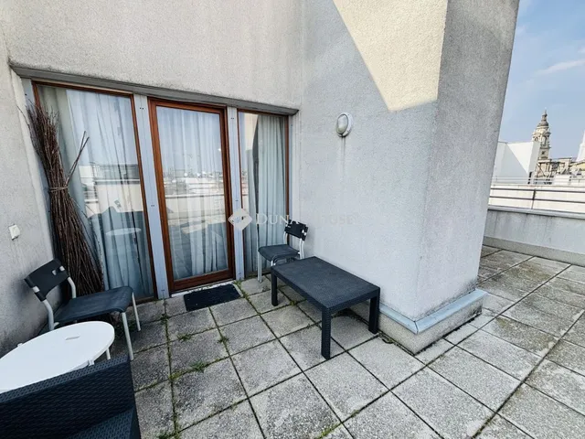 Eladó lakás Budapest VI. kerület 72 nm