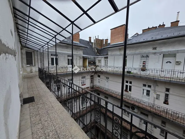 Eladó lakás Budapest VIII. kerület, Baross utca 31 nm