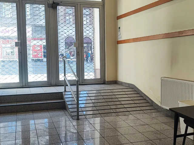 Eladó kereskedelmi és ipari ingatlan Budapest VII. kerület, Külső-Erzsébetváros 350 nm