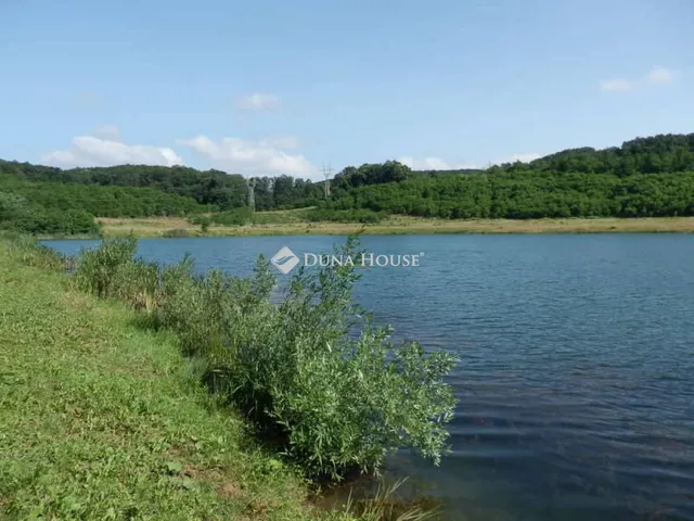 Eladó telek Pécs 14469 nm