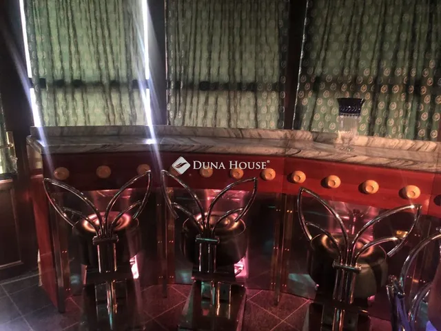 Kiadó kereskedelmi és ipari ingatlan Pécs 43 nm