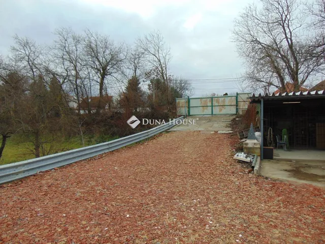 Eladó telek Pécs, Kishegyi dűlő 1625 nm