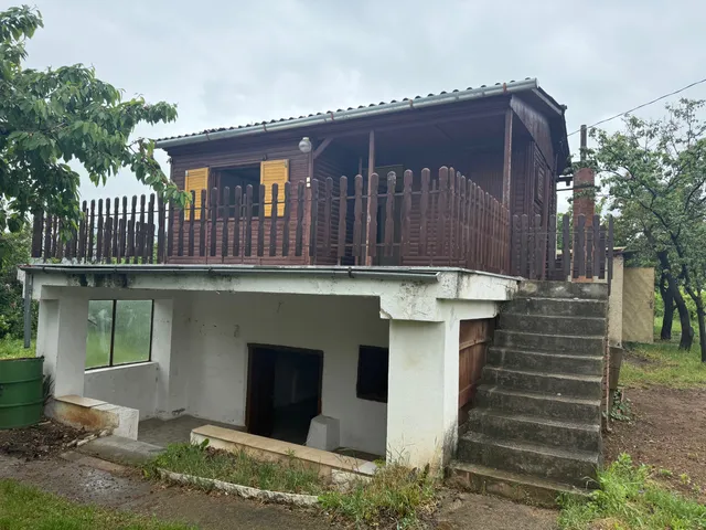Eladó ház Pécs 22 nm