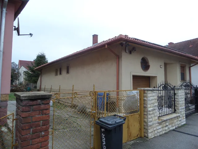 Eladó ház Pécs 175 nm