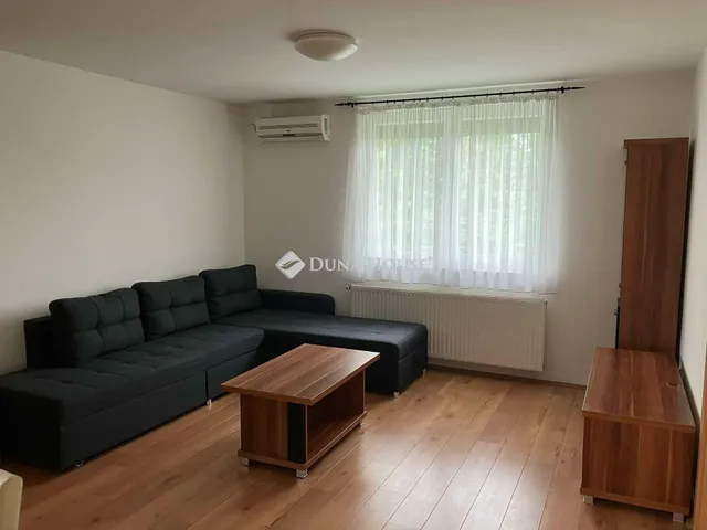 Eladó lakás Kozármisleny 64 nm