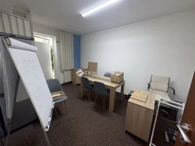 Eladó lakás Pécs, Légszeszgyár utca 78 nm