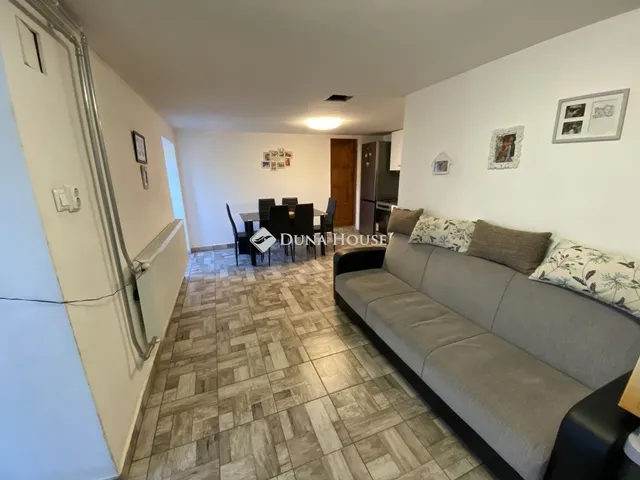 Eladó ház Baksa 90 nm