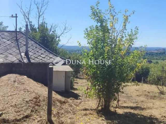 Eladó telek Pécs, Mélyút dűlő 2405 nm