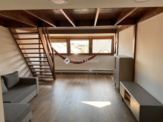 Eladó lakás Pécs, Munkácsy Mihály utca 113 nm