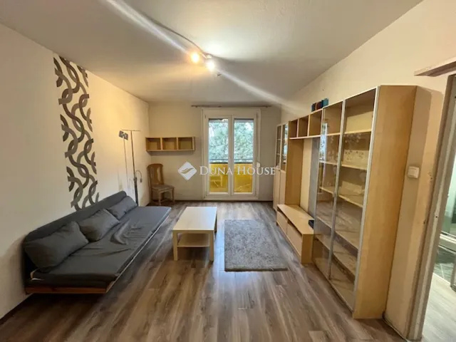 Eladó lakás Pécs, Gyöngyös utca 47 nm