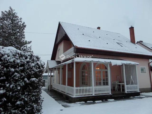 Eladó ház Szentlőrinc 181 nm