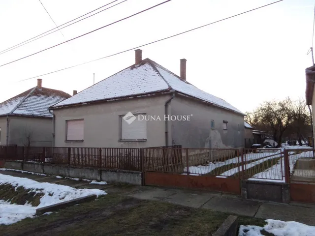 Eladó ház Felsőszentmárton, Ifjúság utca 120 nm