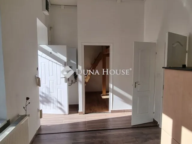 Eladó lakás Pécs, Alsómalom utca 49 nm