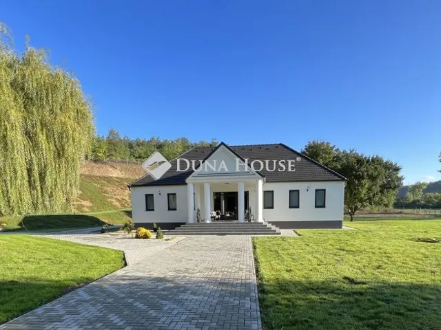 Eladó ház Szellő 124 nm