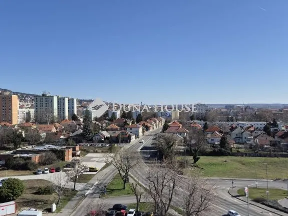 Eladó lakás Pécs, Endresz György utca 46 nm