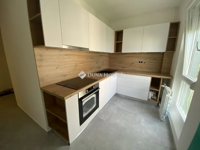 Eladó lakás Pécs 67 nm