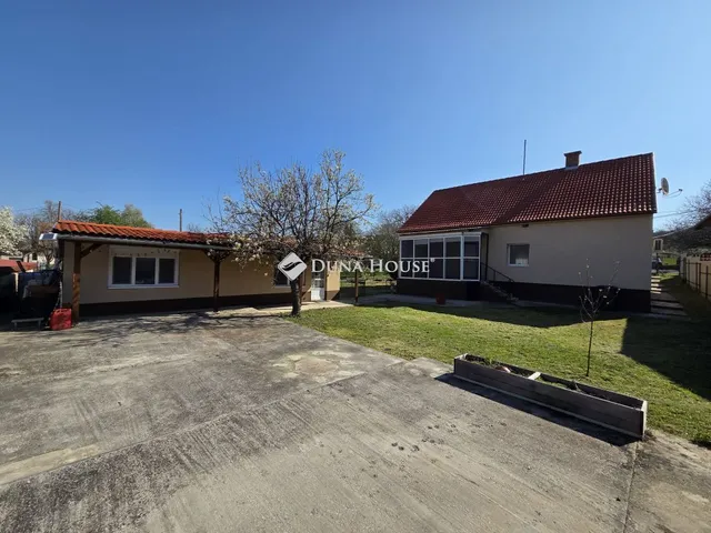 Eladó ház Túrony, Kossuth Lajos utca 81 nm