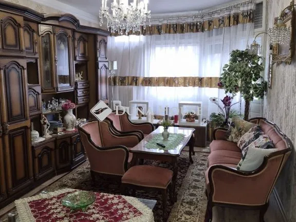 Eladó lakás Komló, Kossuth Lajos utca 52 nm