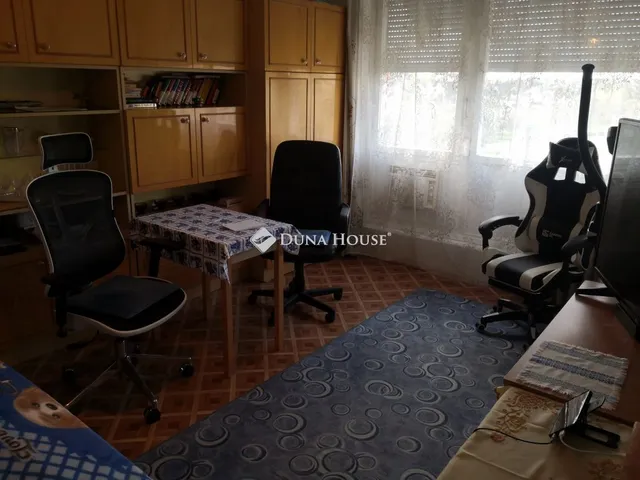 Eladó lakás Pécs, Nagy Imre út 40 nm