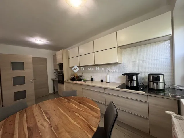 Eladó lakás Pécsvárad 89 nm