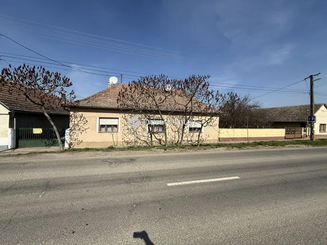 Eladó ház Villány, Virágos utca 140 nm