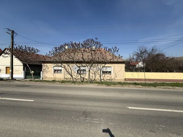 Eladó ház Villány, Virágos utca 140 nm
