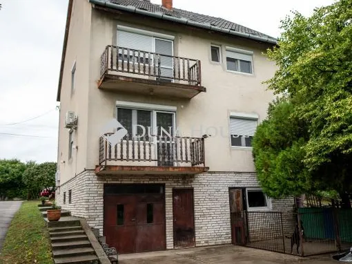 Eladó ház Siklós, Harkányi út 200 nm