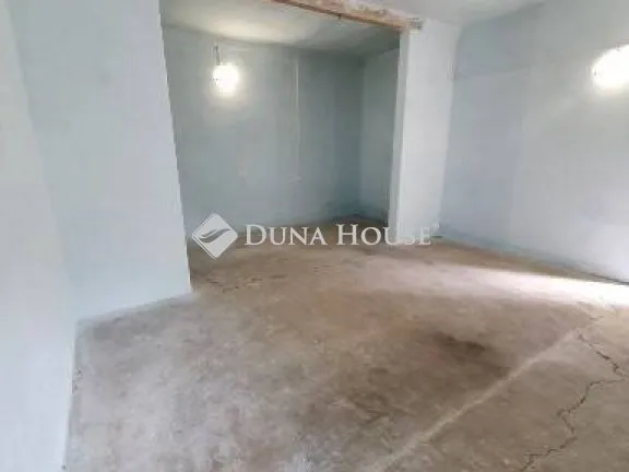 Eladó ház Szob 45 nm