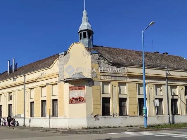 Eladó kereskedelmi és ipari ingatlan Szentes 1220 nm