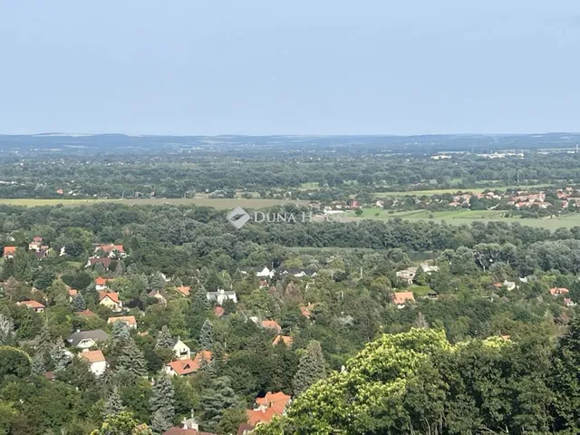 Eladó telek Szentendre 740 nm