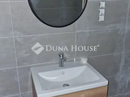 Eladó lakás Budapest IV. kerület, Károlyi István utca 77 nm