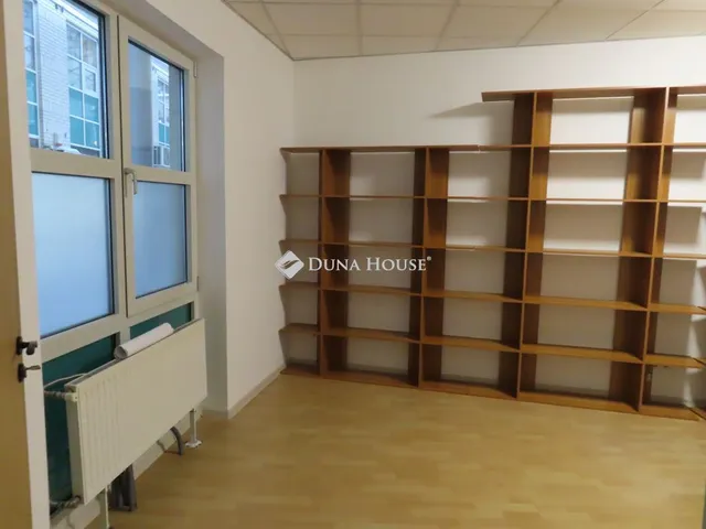 Kiadó kereskedelmi és ipari ingatlan Budapest IV. kerület, Árpád út 22 nm