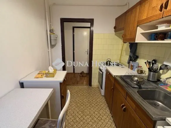 Kiadó lakás Budapest XI. kerület, Bukarest utca 55 nm