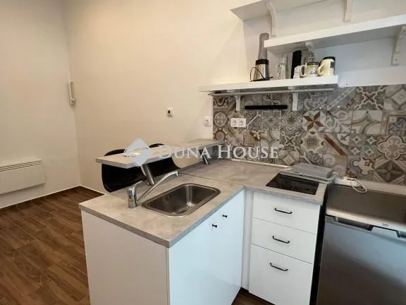 Eladó lakás Budapest III. kerület 17 nm