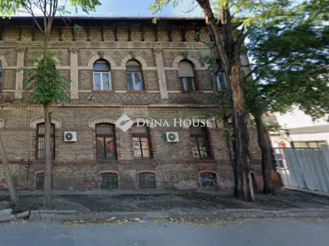 Kiadó kereskedelmi és ipari ingatlan Budapest IV. kerület 205 nm