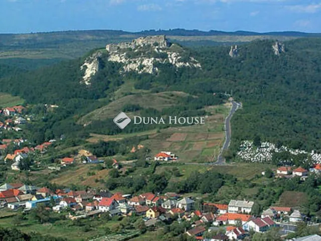 Eladó telek Sirok 11262 nm