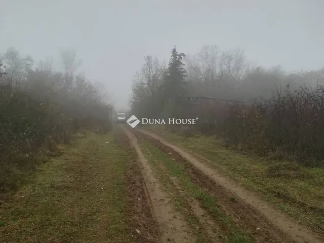 Eladó telek Pásztó, Gyöngyösi utca 863 nm