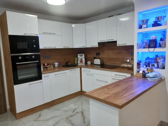 Eladó ház Gyöngyössolymos 160 nm