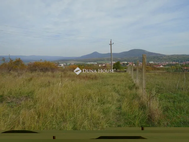 Eladó telek Eger 610 nm