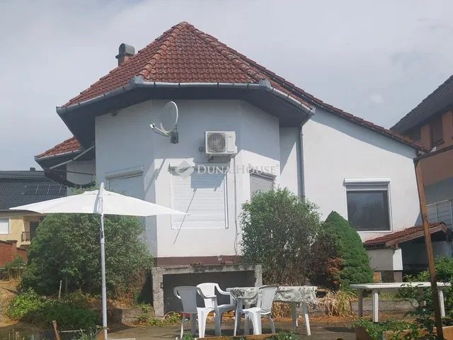 Eladó ház Gyöngyöstarján 160 nm