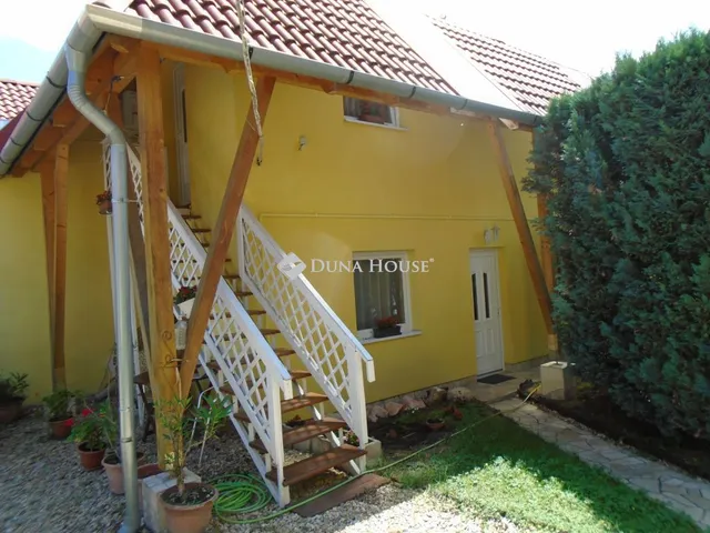Eladó lakás Eger, Hét vezér utca 64 nm