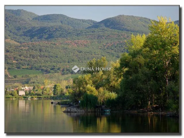 Eladó telek Markaz 810 nm