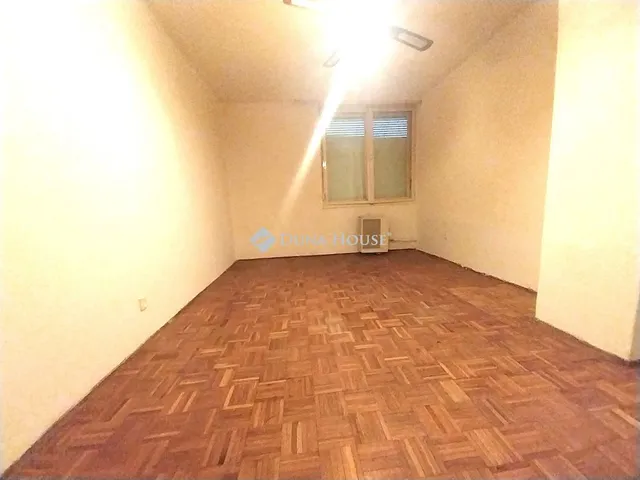 Eladó lakás Gyöngyös 38 nm