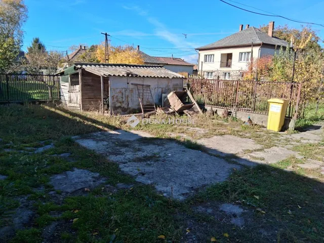 Eladó ház Tarnazsadány, Kossuth Lajos út 83 nm