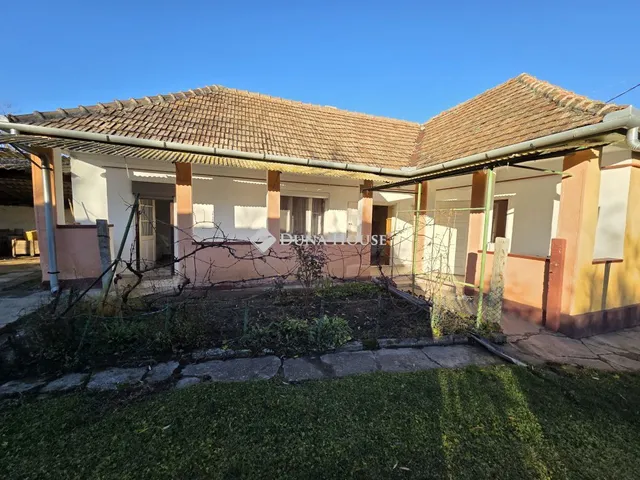 Eladó ház Szarvasgede 90 nm