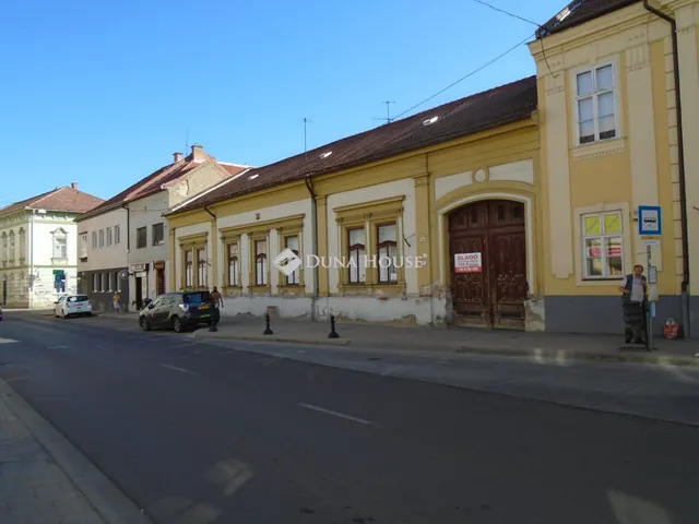 Eladó kereskedelmi és ipari ingatlan Eger 233 nm